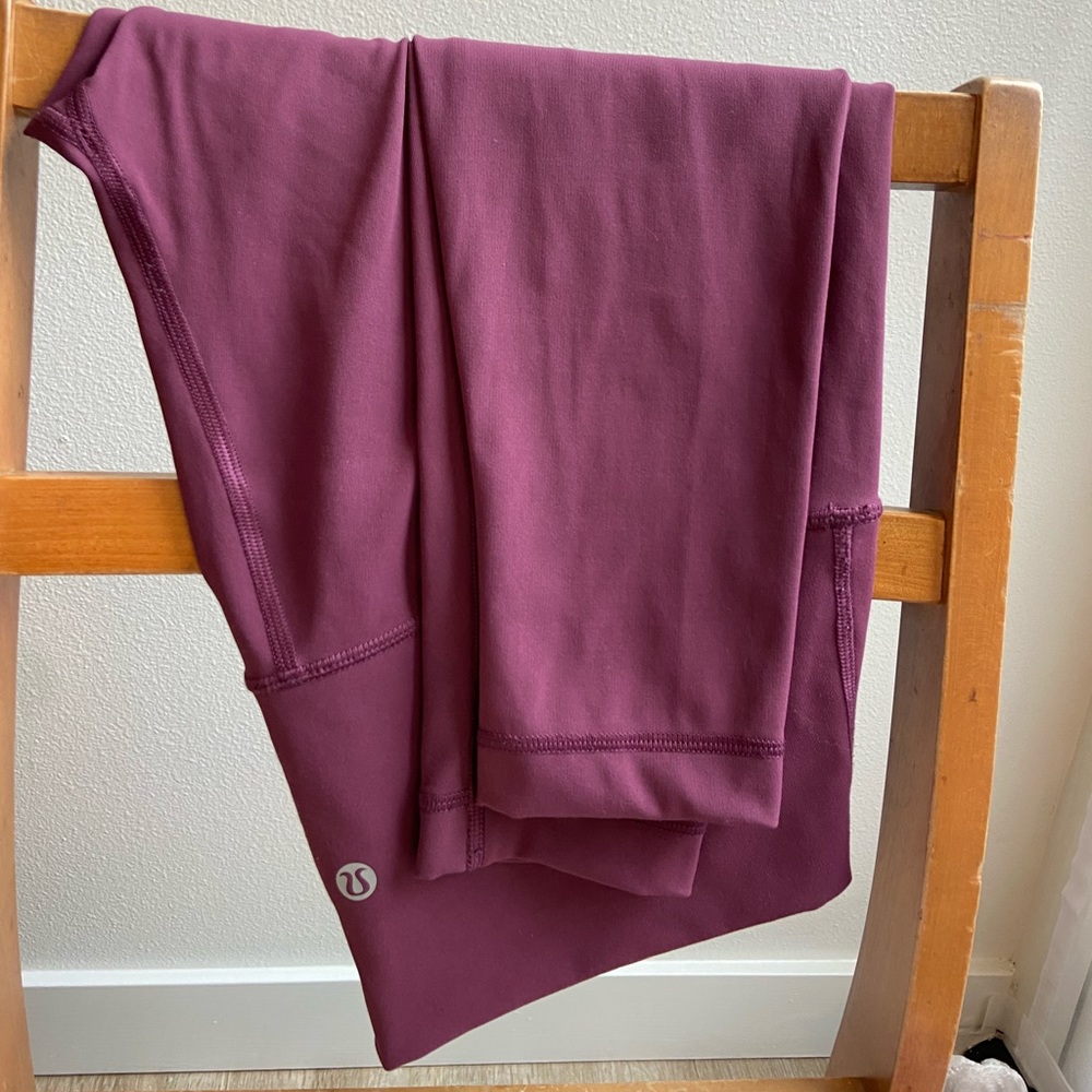 lululemon size 8 high rise align leggings plum color